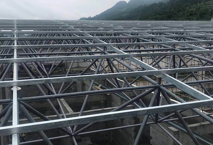 塔城仁怀冠英学校艺体楼网架
